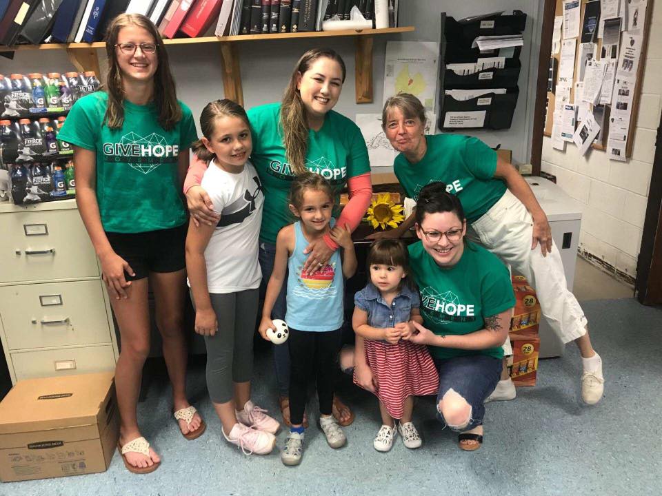 givehopemovement group photo: 1